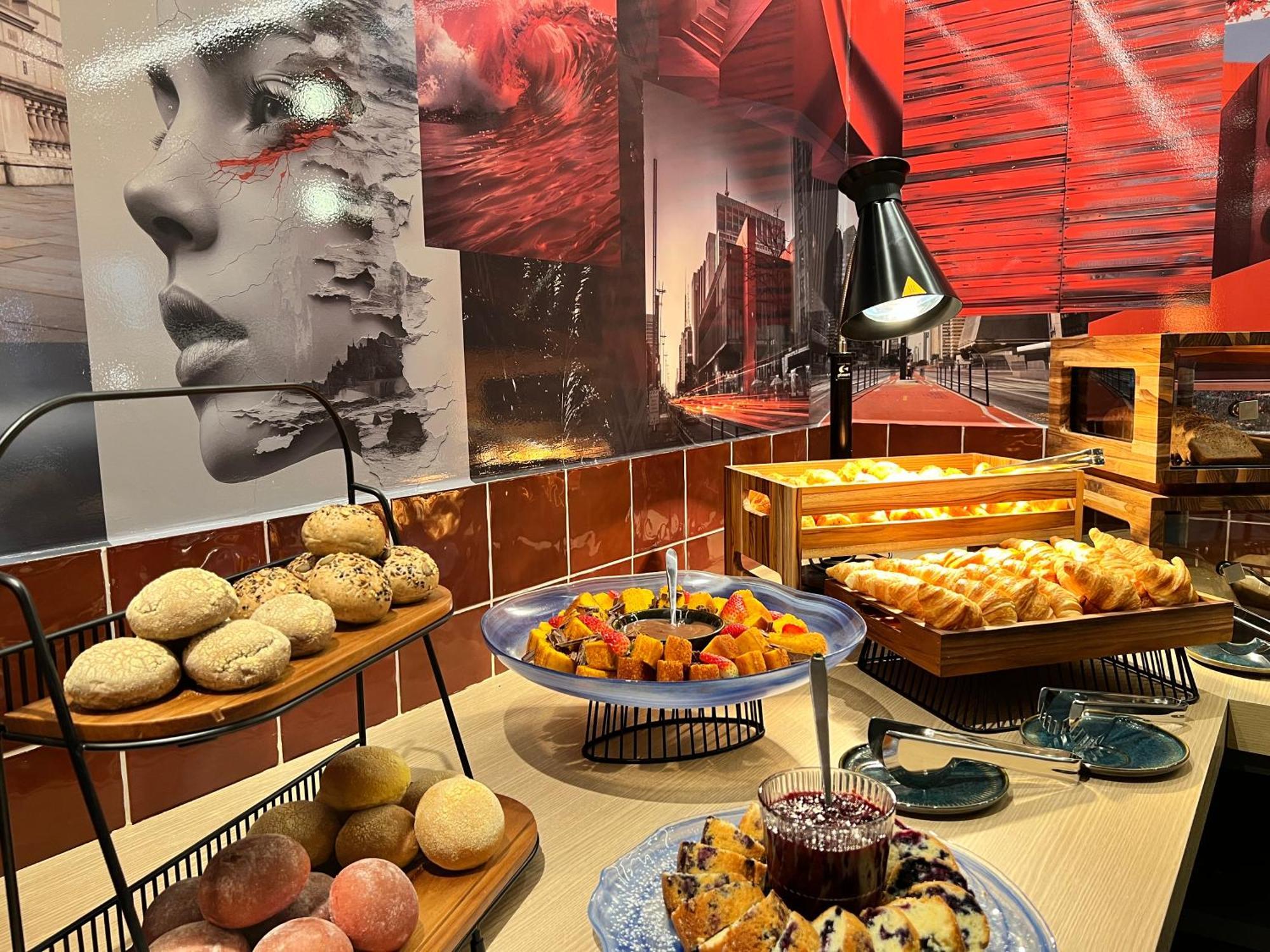 Radisson Red Ibirapuera — Photos 3